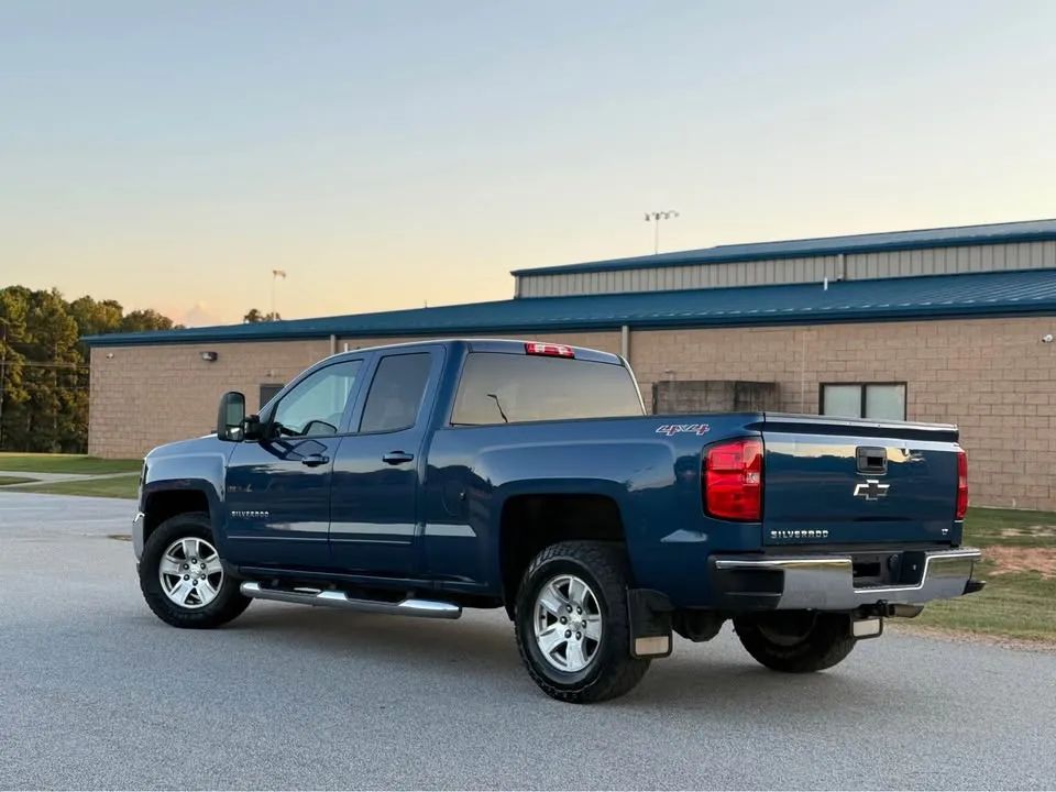 Chevrolet Silverado 1500 LT Double Cab 4WD (2017) - Gasoline